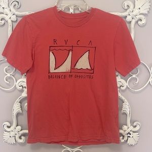 Boy’s fit RVCA sort sleeve t-shirt.  Size: Large